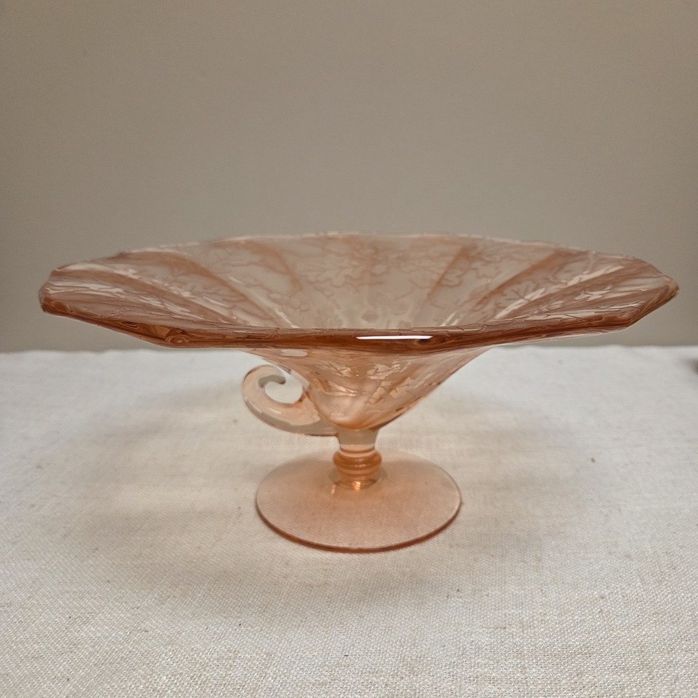 Pink Fostoria‎ Glass Leaf/ Acorn Pattern Large Bowl